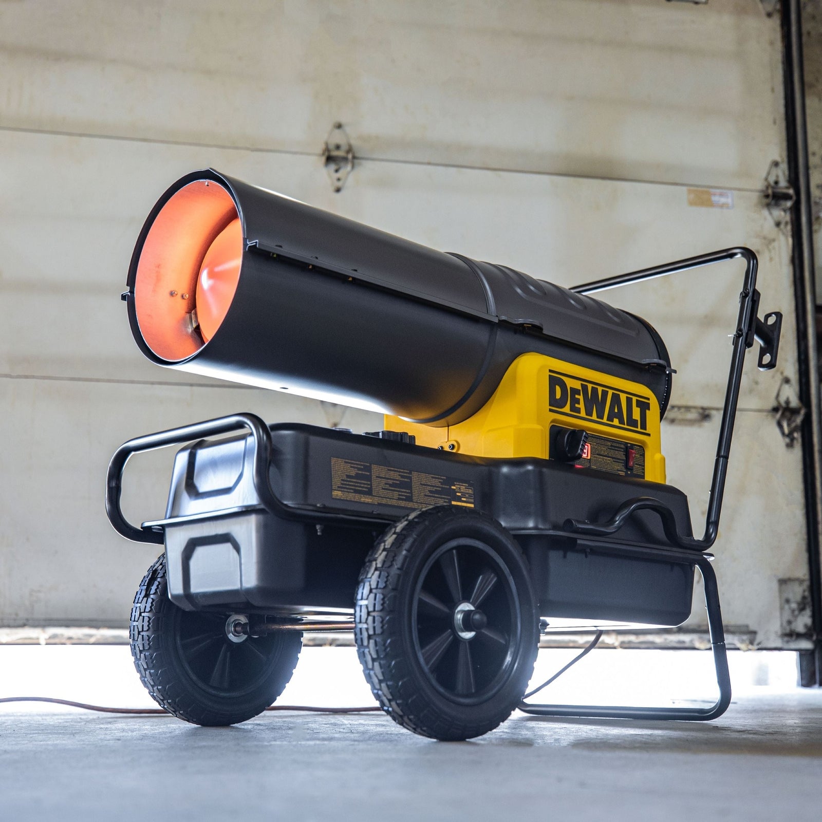 140K BTU Forced Air Kerosene Heater S9K9 - product image 2