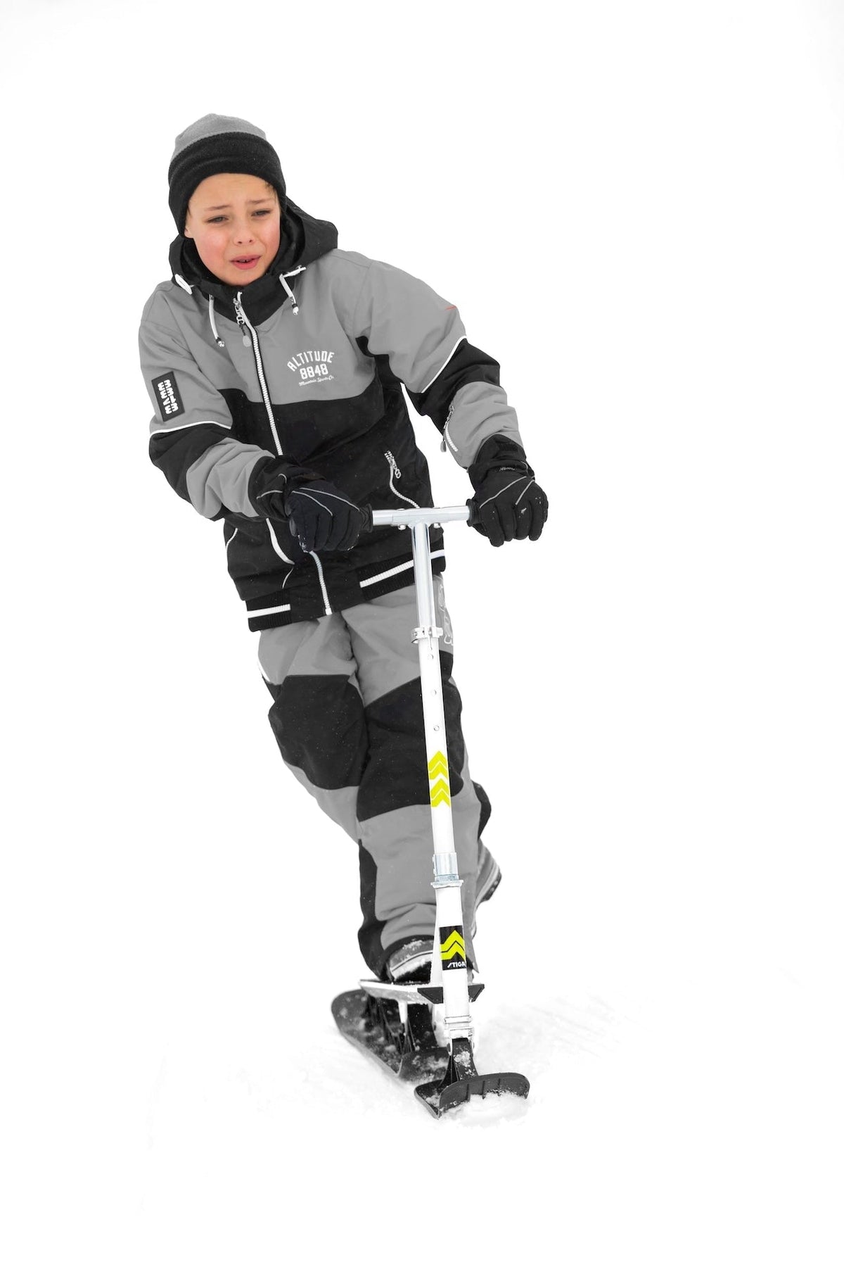 Snow Kick Free Kids' Winter Snow Ski Scooter with Height Adjustable Handle, Ages 7+ Y0F6 - product image 2