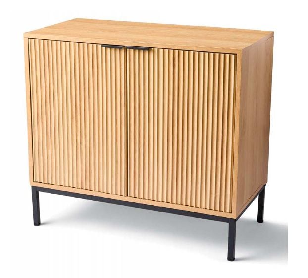 Byward Scallop Accent Cabinet Oak R4R5 - product image 2